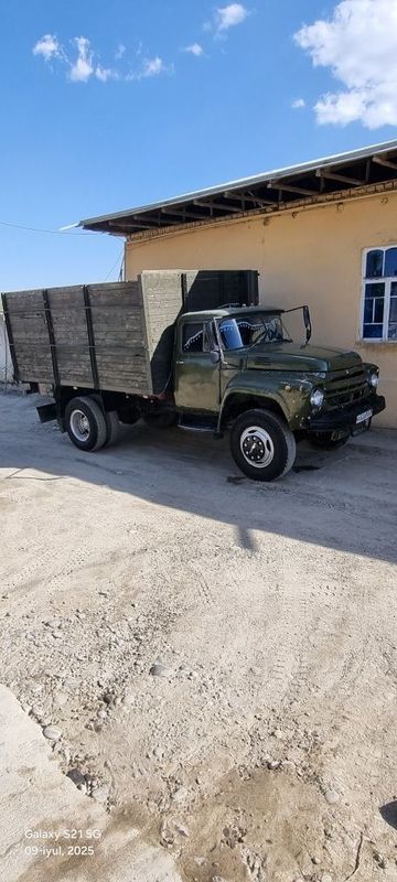 Zil 130 sotiladi Zil 130 sotiladi