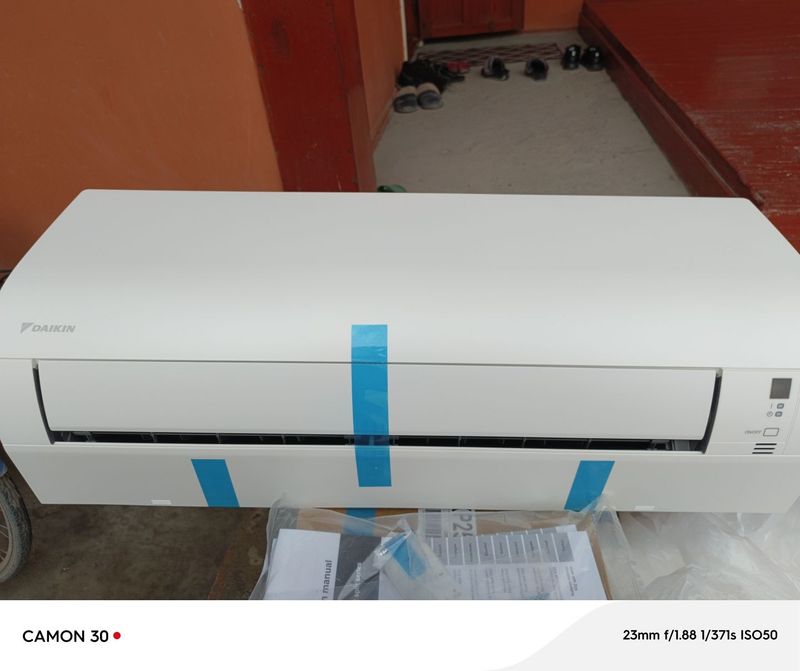 Кондиционер оригинал россиядан кеган DAIKIN 20 квадратли