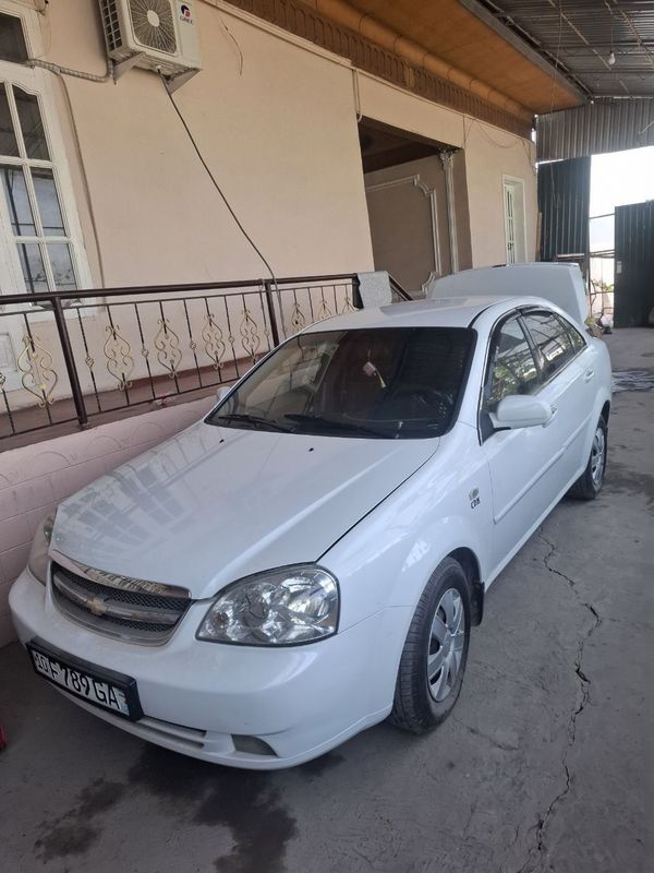 Lacetti sotiladi xolati yaxwi Lacetti sotiladi xolati yaxwi