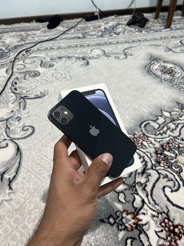 Iphone 12 sotiladi Iphone 12 sotiladi