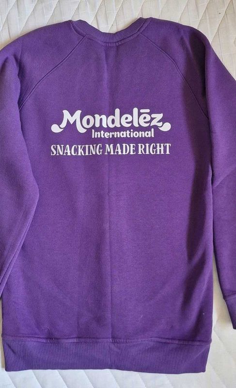 Кофта брендированная Mondelez, размер M (44) Кофта брендированная Mondelez, размер M (44)