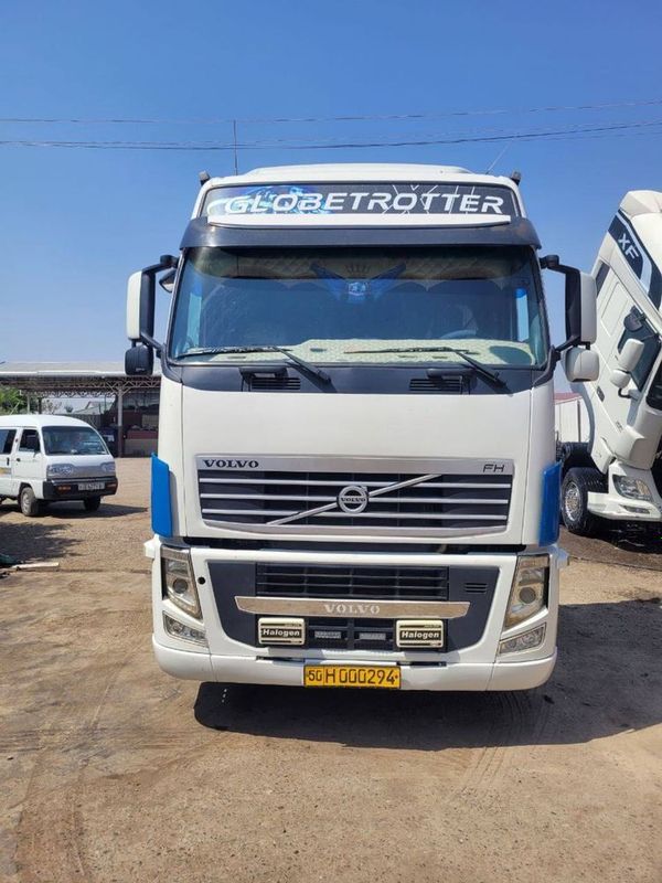 Срочно сотилади Volvo FH 2004