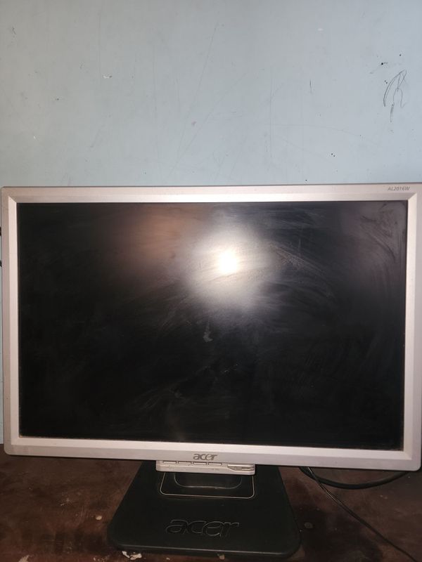 Acer 20 lik monitor sotiladi Acer 20 lik monitor sotiladi