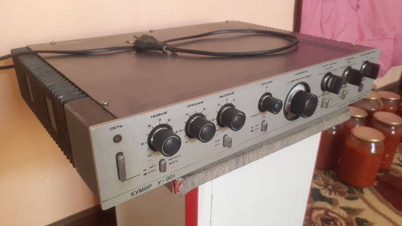 Усилитель кумир у-001 сотилади Усилитель кумир у-001 сотилади