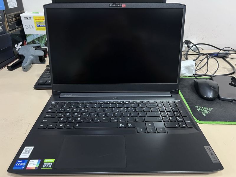 Lenovo CoreI7 11370H 8/256 RTX 3050 4GB Lenovo CoreI7 11370H 8/256 RTX 3050 4GB