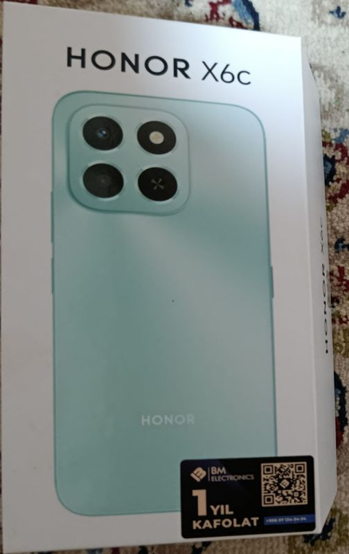 honor x6 c почти новый,всё в комплекте