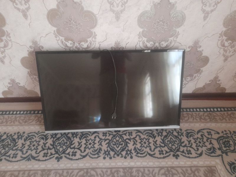 Ariel 43 телевизор Ariel 43 телевизор