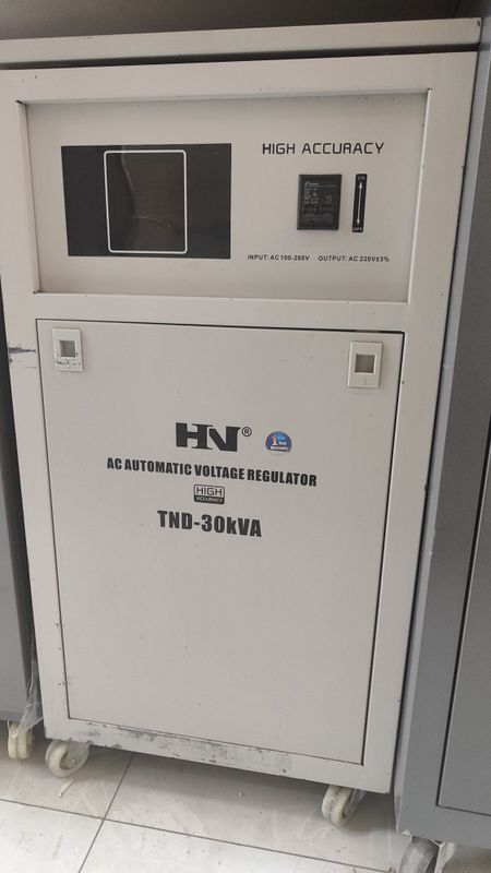 Продам стабилизатор напряжения латорного типа марки HN 001 30 ква Продам стабилизатор напряжения латорного типа марки HN 001 30 ква