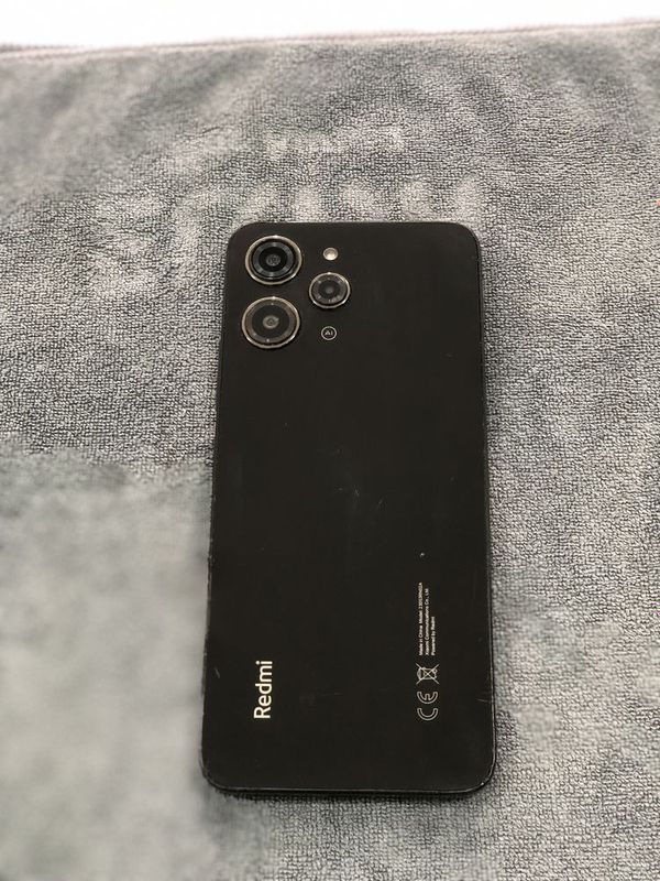 Redmi 12 sotlad Redmi 12 sotlad