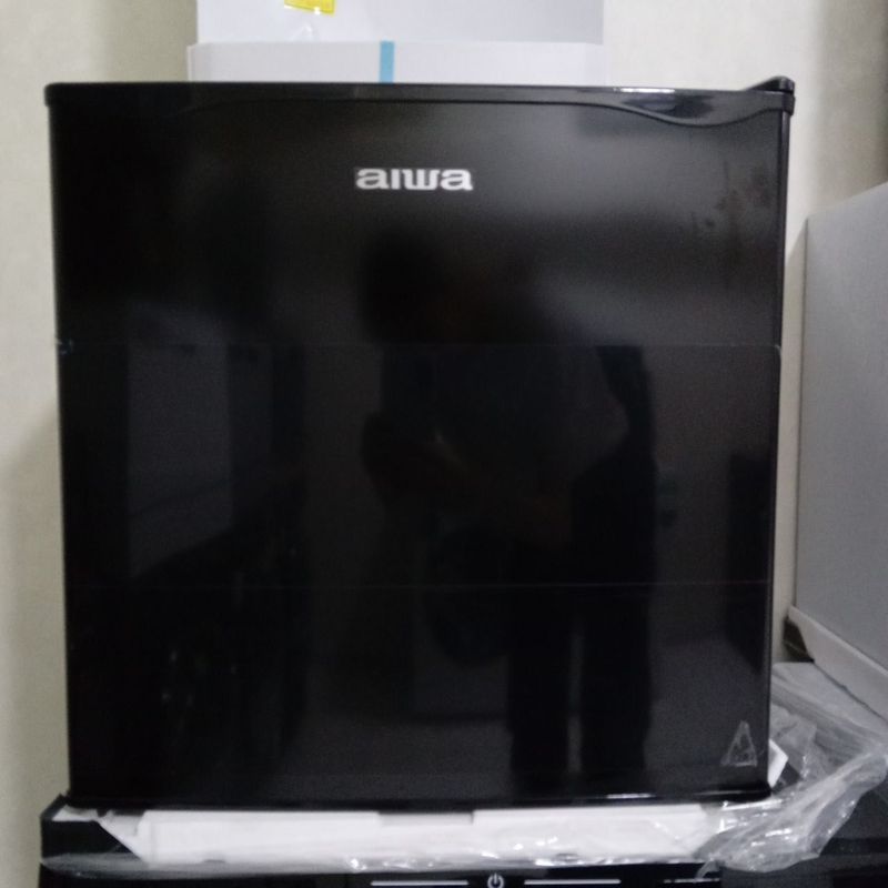 Холодильник "AIWA" Холодильник "AIWA"