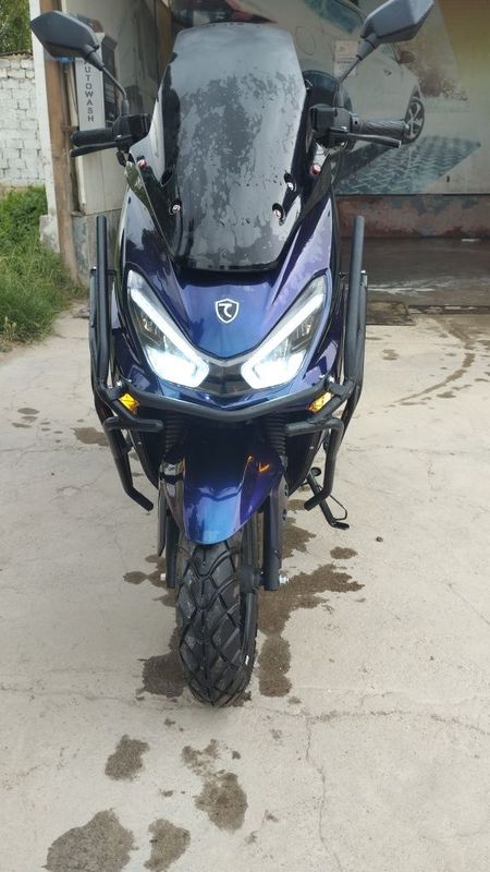 Tiger skuter 150cc sotiladi Tiger skuter 150cc sotiladi