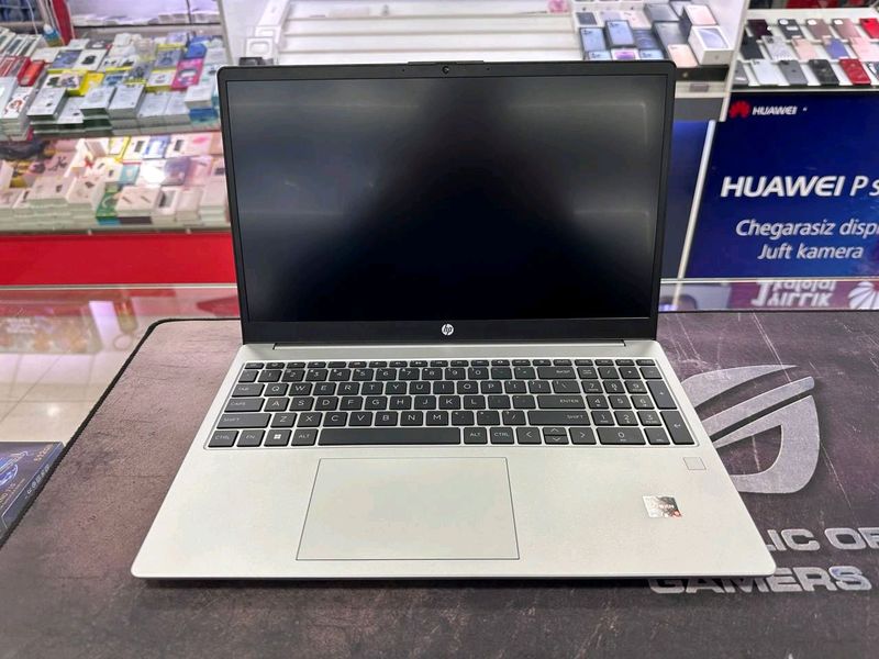 HP Laptop 255 G10