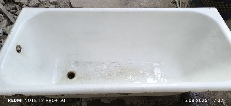 Продаётся чугунная ванна 70×150
