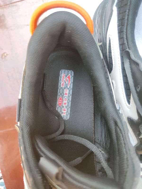 erkaklar oyoq kiyimi erkaklar oyoq kiyimi