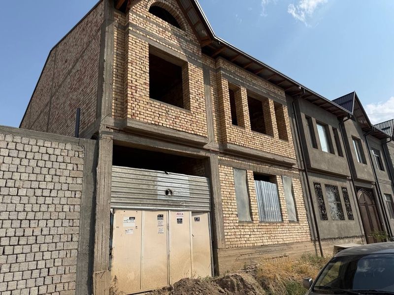 Мехнат, коробка 2.5 сотих 5 хона 115 000 уе Мехнат, коробка 2.5 сотих 5 хона 115 000 уе