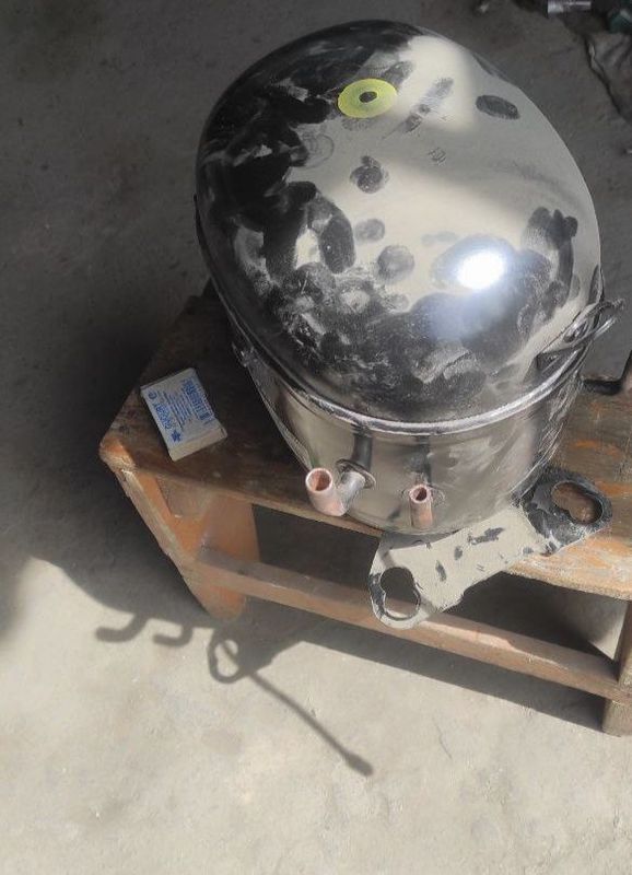 Продам Компрессор от холодильниго ларя Embrago NT2192GK на R404 Продам Компрессор от холодильниго ларя Embrago NT2192GK на R404
