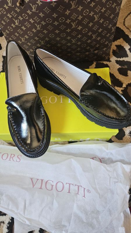 Новая женская обувь Kors Vigotti