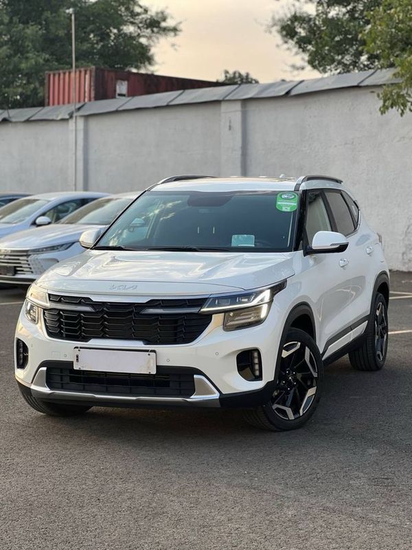 Kia Seltos 2023 4 pozitsiya Full Kia Seltos 2023 4 pozitsiya Full