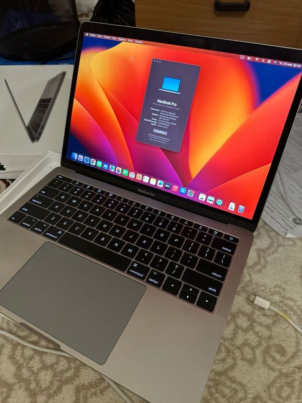 Macbook pro 13 , 2017 , 8/256gb i5 Macbook pro 13 , 2017 , 8/256gb i5
