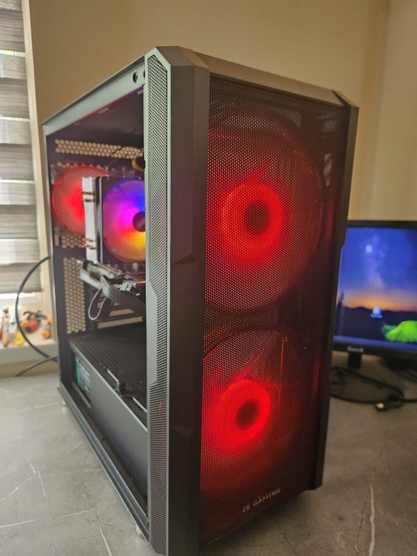 Топовый игровой компьютер I7 12700KF Топовый игровой компьютер I7 12700KF