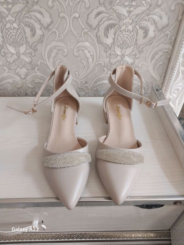 Jennifer firma yangi 38 razmer
