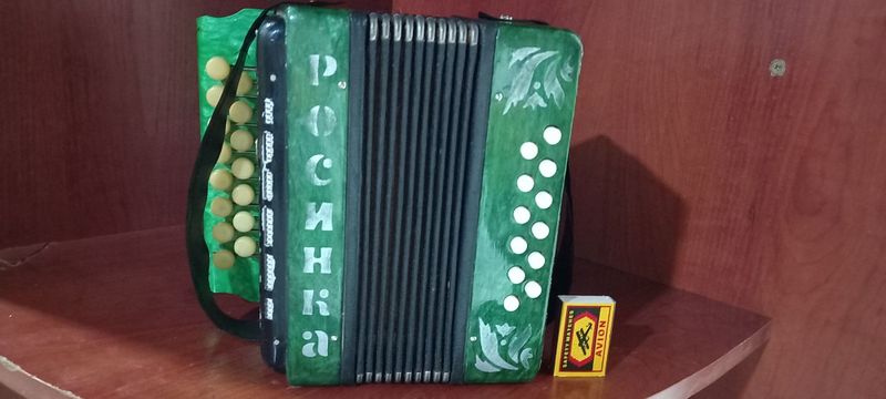 Продаётся гармошка в отличном состоянии Продаётся гармошка в отличном состоянии