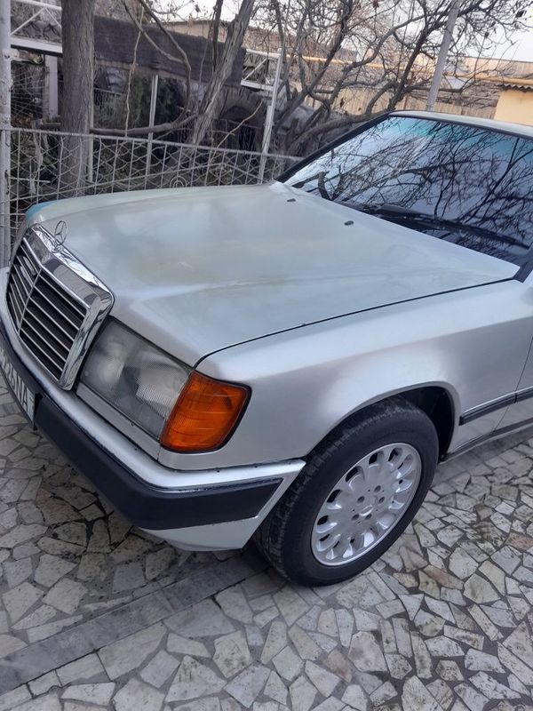 Продаётся Мерседес Бенц W124 Продаётся Мерседес Бенц W124