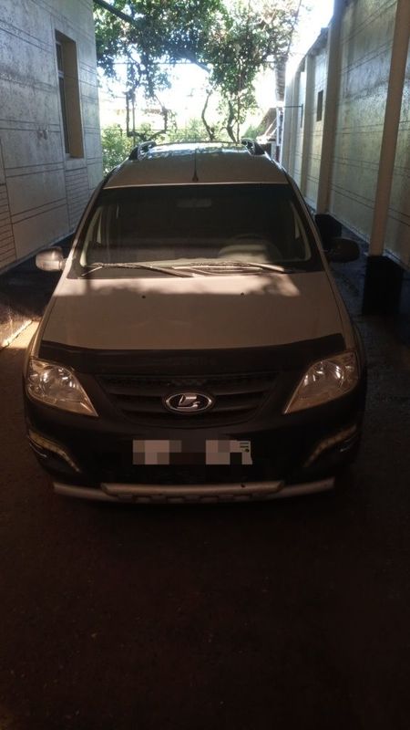 Sotiladi: Lada Largus.