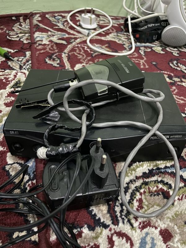 Akg 45 5 kanalni galofga almashgan Akg 45 5 kanalni galofga almashgan