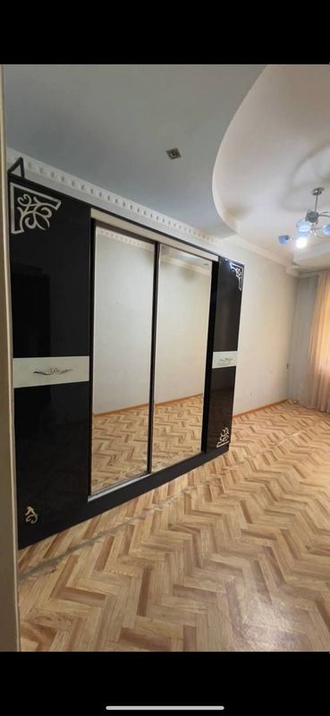 Продам шкаф для спальни Продам шкаф для спальни