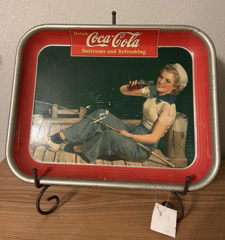 Винтажный Поднос Coca-Cola 1950-х годов Винтажный Поднос Coca-Cola 1950-х годов