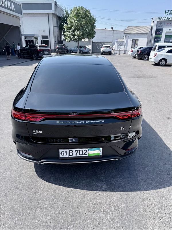 Byd han restayling 605. Битта мотор. 2025 модел. 11 минг юрган. Byd han restayling 605. Битта мотор. 2025 модел. 11 минг юрган.