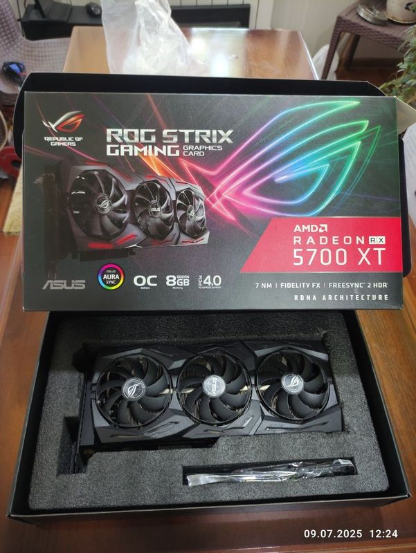 Видеокарта RX5700xt Asus rog strix Видеокарта RX5700xt Asus rog strix