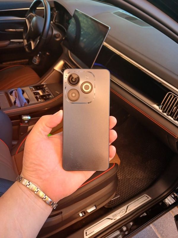 Сотилади infinix smart 8 идеал холатда Сотилади infinix smart 8 идеал холатда