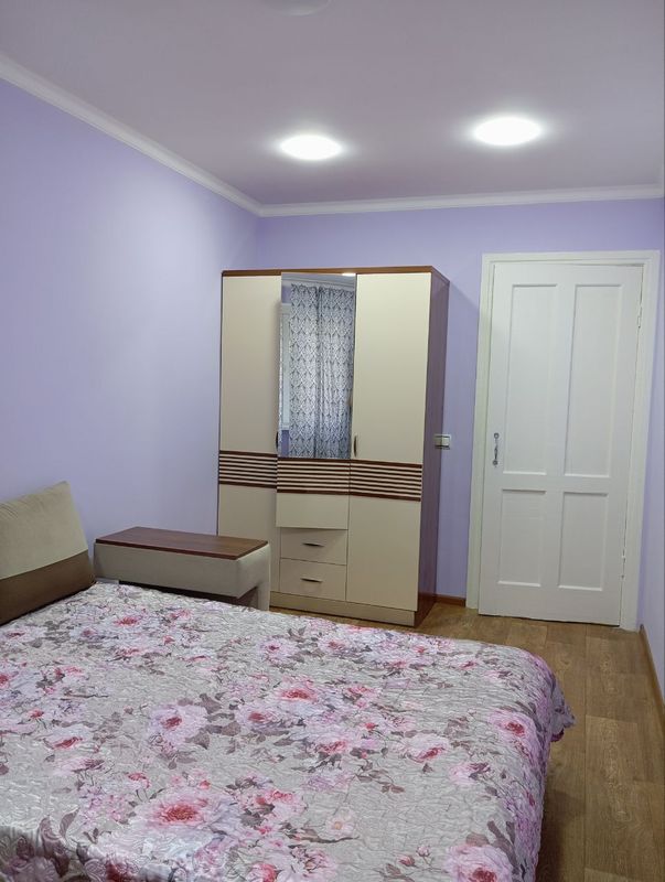 Аренда квартиры в центре 2/2/5 Кадышева