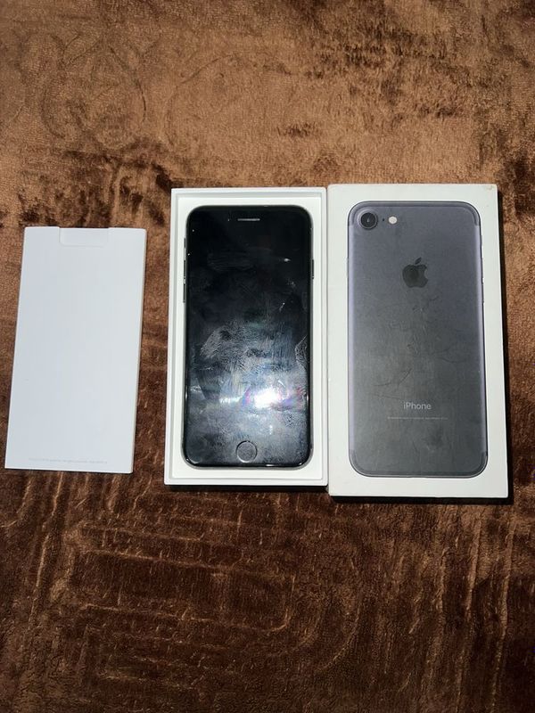 Продается iPhone 7