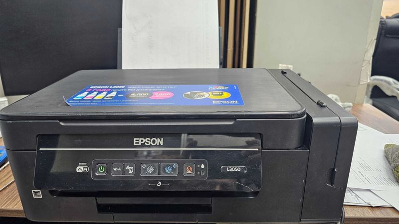 Epson L 3050 Rangli Printer Skaner Kseryakopya Tiniq ishlidi Epson L 3050 Rangli Printer Skaner Kseryakopya Tiniq ishlidi