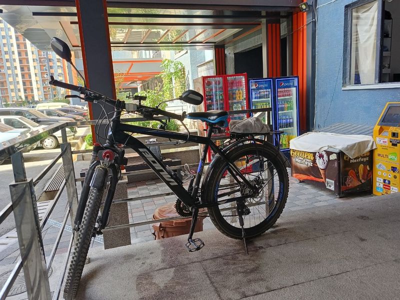 Velosiped: Bonvi Holati: zo'r G‘ildirak o‘lchami: 26 dyuym Qo‘shimcha Velosiped: Bonvi Holati: zo'r G‘ildirak o‘lchami: 26 dyuym Qo‘shimcha
