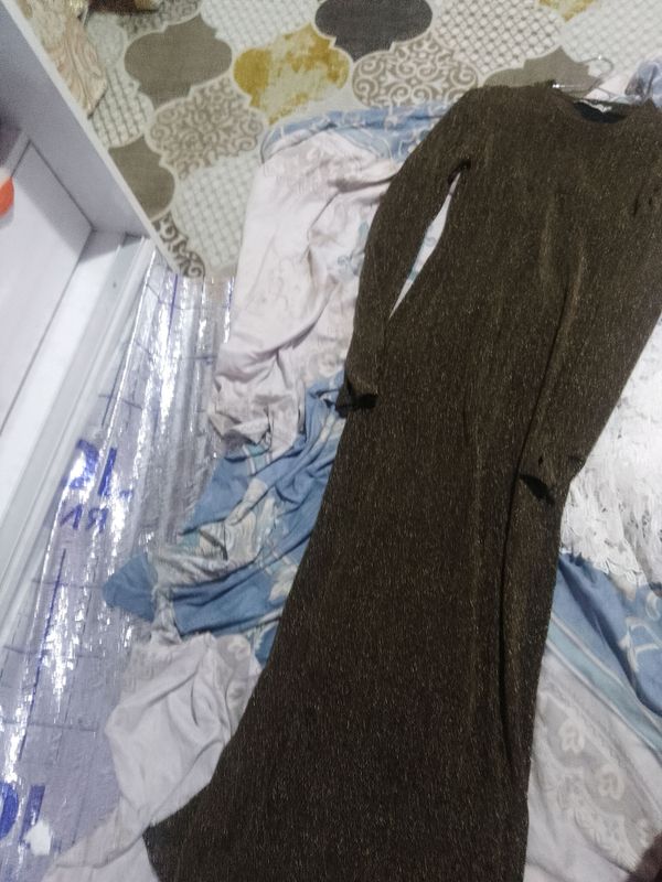vchirni koʻylaklar sotiladi vchirni koʻylaklar sotiladi