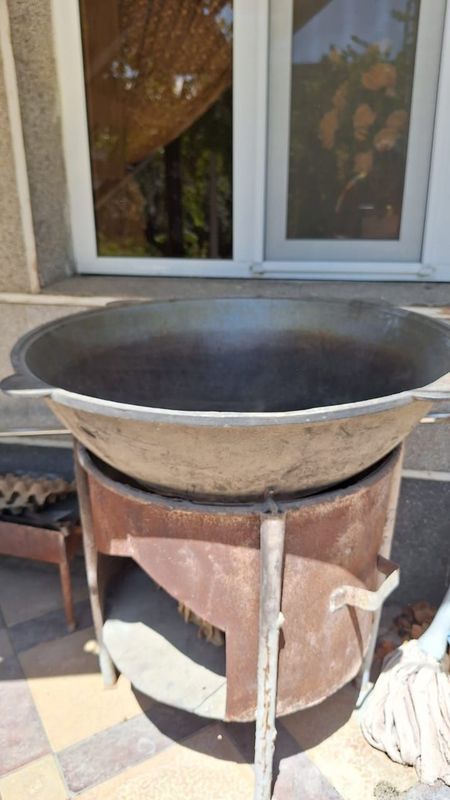 Продаётся казан и оштон