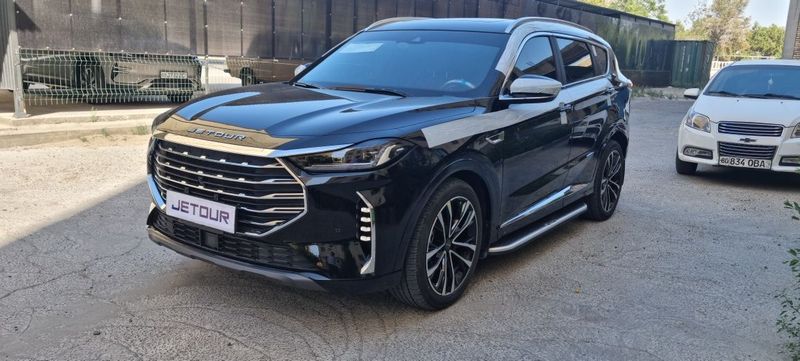 Jetour Jetour X70+ Йили 2023/2024 Пробег 18,000 Краска родной Бензин Jetour Jetour X70+ Йили 2023/2024 Пробег 18,000 Краска родной Бензин