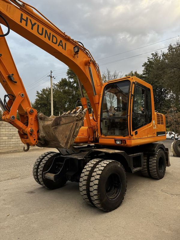 Ekskavator Hyundai 1400 Ekskavator Hyundai 1400