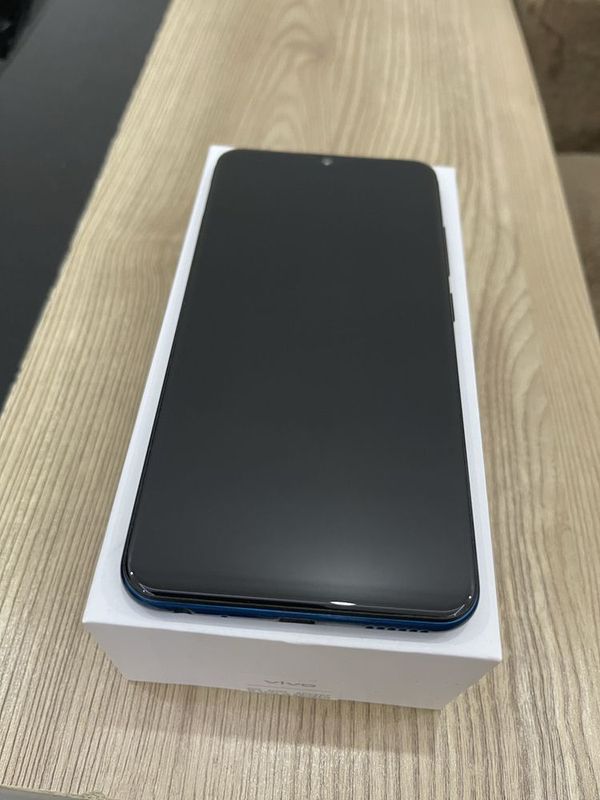 Vivo Y91C sotiladi Vivo Y91C sotiladi