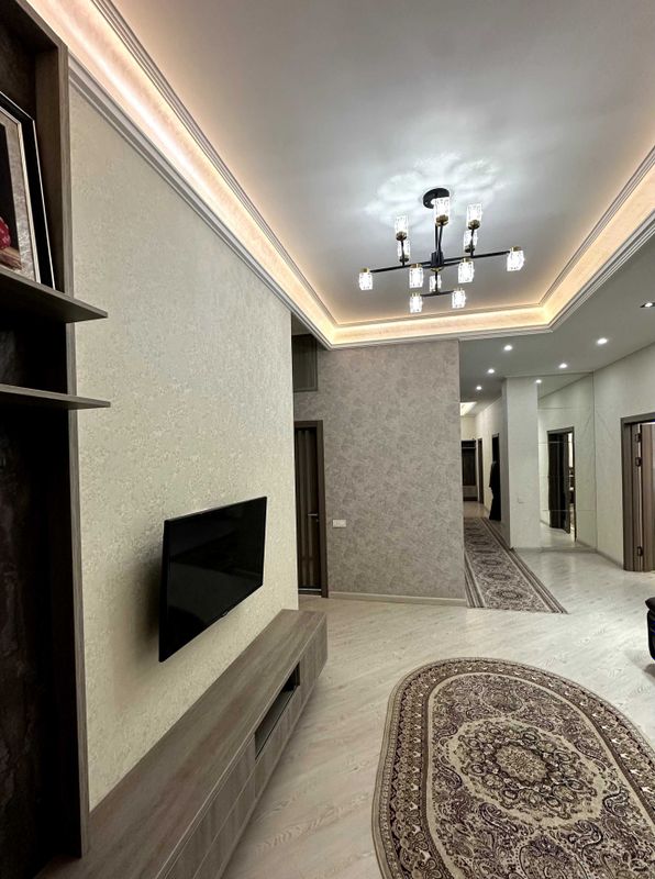 Сдается квартира в аренду. 144кв. Сдается квартира в аренду. 144кв.