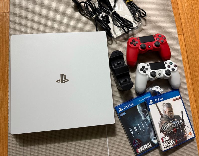 PlayStation 4 pro + игры PlayStation 4 pro + игры