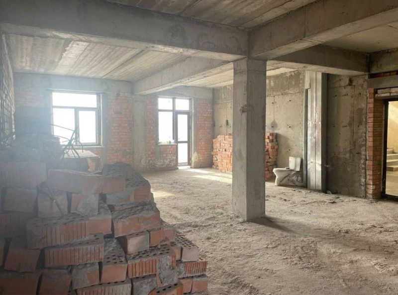 Продаетс 3хком в центре Продаетс 3хком в центре