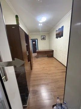 Чиланзар ор РОВД 80м² 3комнаты в доль дороги парковка Юр адрес