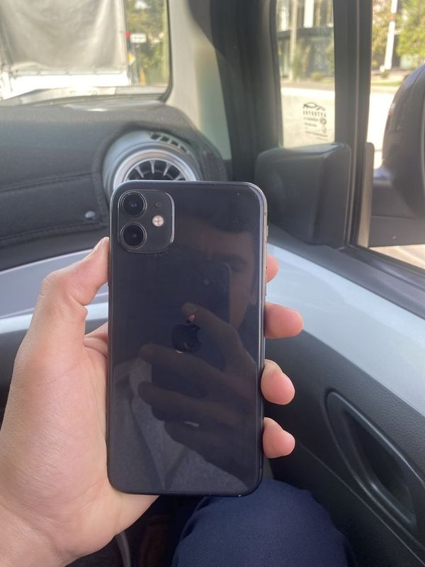 iPhone 11 64 gb qora
