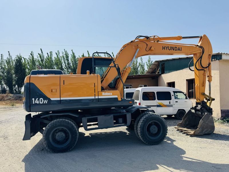 Хюндаи 140w йили 2009 Хюндаи 140w йили 2009