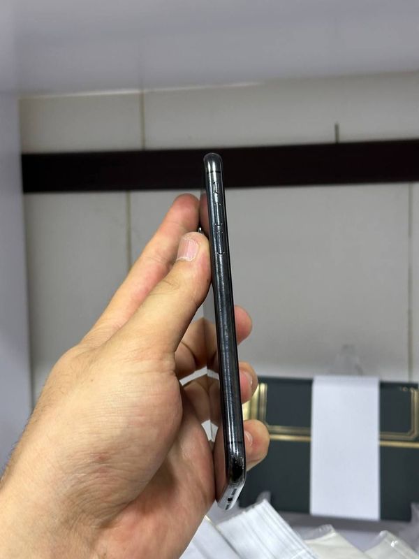 IPhone X 64 gb qora IPhone X 64 gb qora